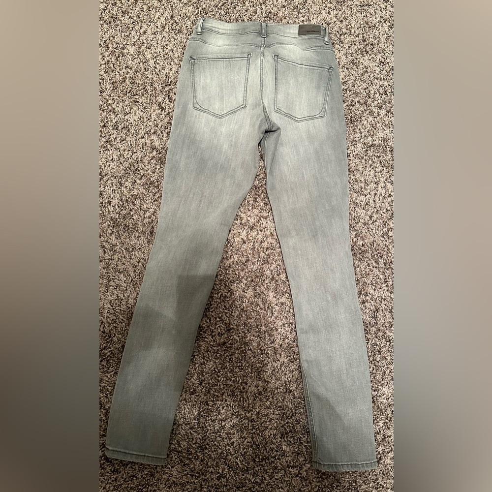 Light Grey - image 2